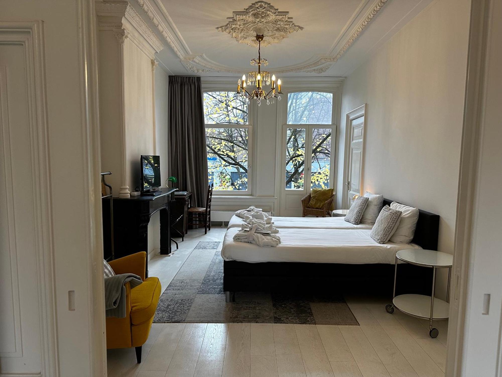 Nine-T-Teen Bed And Boutique Amsterdam Eksteriør billede
