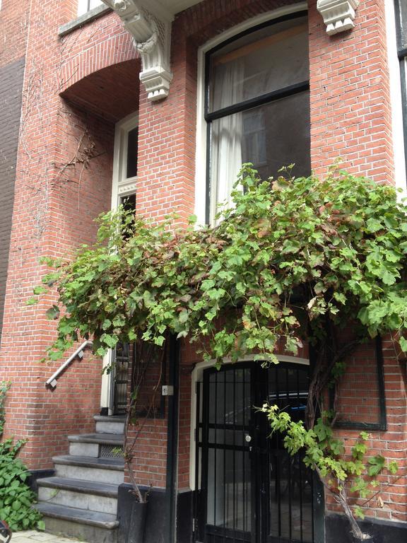 Nine-T-Teen Bed And Boutique Amsterdam Eksteriør billede